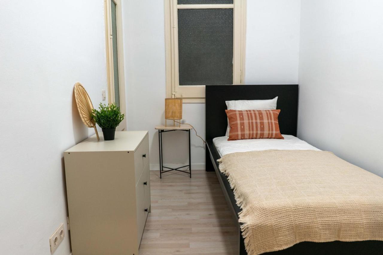 Orange Crush Barcelona Apartment ภายนอก รูปภาพ